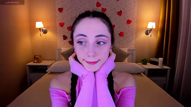 Snapshot of Lexi_Split chatting on February 15, 2025, 8:33 am Lexi Split online show from February 15, 2025, 8:33 am