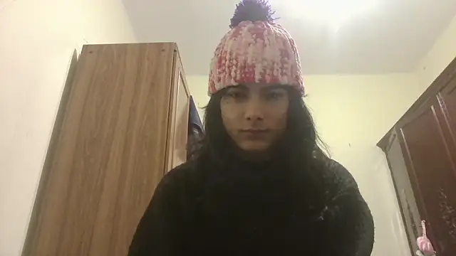 calliemaggotbone online show from January 11, 2026, 6:04 pm