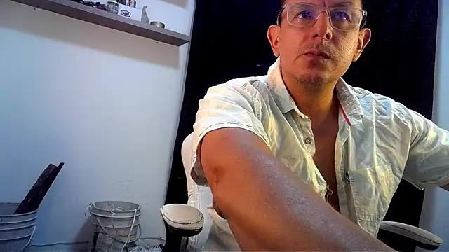 pedropicapi online show from May 16, 2026, 3:27 am