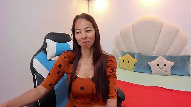 Snapshot of Rosalinda_Cortez chatting on September 12, 2025, 12:38 pm Rosalinda Cortez online show from September 12, 2025, 12:38 pm