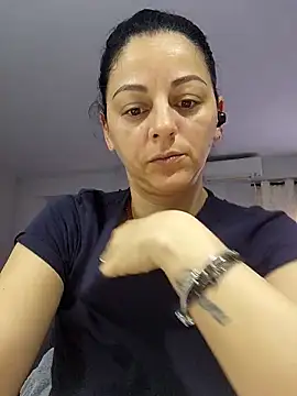 bruneta sexy23 online show from March 2, 2025, 4:14 pm