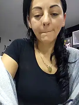 bruneta sexy23 online show from February 3, 2025, 4:25 am