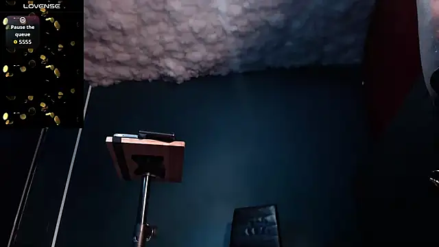 Layla miss online show from October 30, 2025, 1:48 am