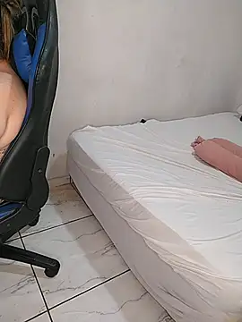 Rafaelayamazaki online show from March 28, 2026, 8:10 pm