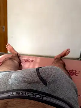 Snapshot of Big_harddick chatting on November 16, 2025, 9:03 am Big harddick online show from November 16, 2025, 9:03 am