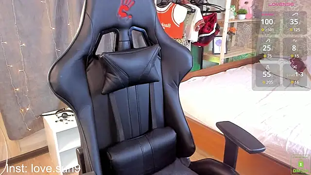 Michel Momsen online show from February 14, 2025, 6:19 pm