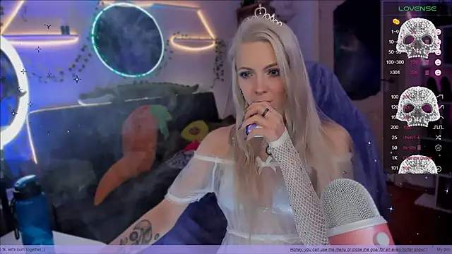 Fridart-house Fortuna online show from October 11, 2025, 1:50 am