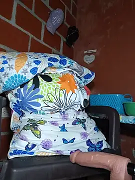 Bellota 22 Fuckme online show from June 3, 2026, 6:14 am