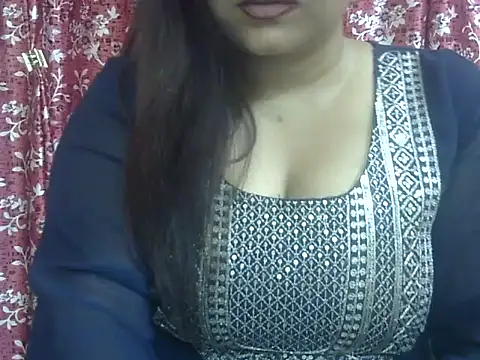 Snapshot of Lusty_Wife1 chatting on April 20, 2026, 10:40 am Lusty Wife1 online show from April 20, 2026, 10:40 am