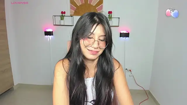 emily villamil online show from February 11, 2026, 8:31 pm