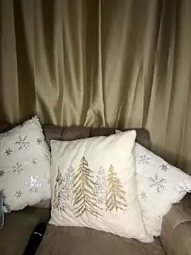 AgathaGeorgiou online show from October 27, 2025, 10:44 pm