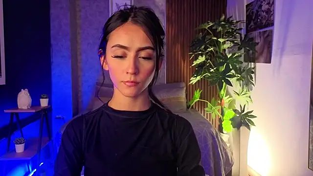 Snapshot of Coralinnee_ chatting on May 8, 2026, 2:59 am Coralinnee online show from May 8, 2026, 2:59 am