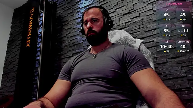 Snapshot of David_Big_Daddy chatting on February 16, 2026, 9:34 pm David Big Daddy online show from February 16, 2026, 9:34 pm