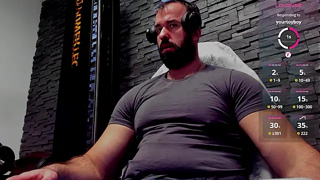 Snapshot of David_Big_Daddy chatting on February 17, 2026, 9:34 pm David Big Daddy online show from February 17, 2026, 9:34 pm