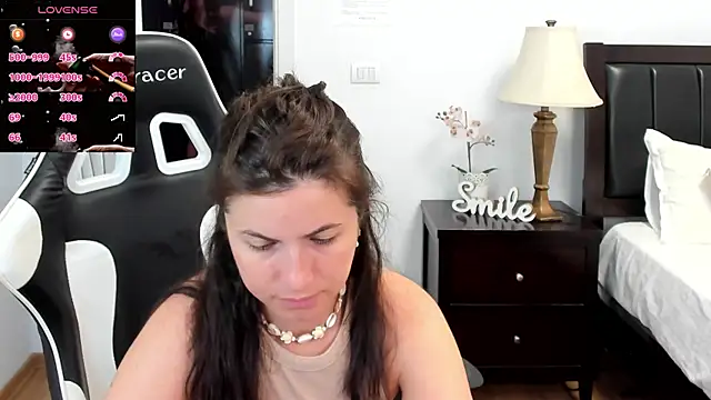 Snapshot of AmyPure_ chatting on June 26, 2026, 5:02 am AmyPure online show from June 26, 2026, 5:02 am
