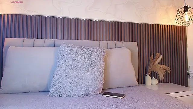 Snapshot of SHANONCLARK chatting on December 5, 2025, 7:12 pm SHANONCLARK online show from December 5, 2025, 7:12 pm