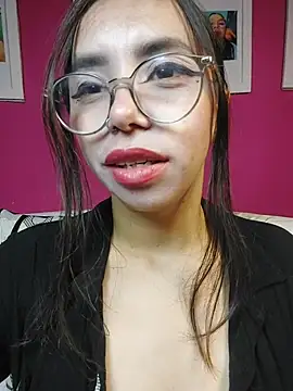 valentina swallow online show from July 15, 2026, 4:41 am