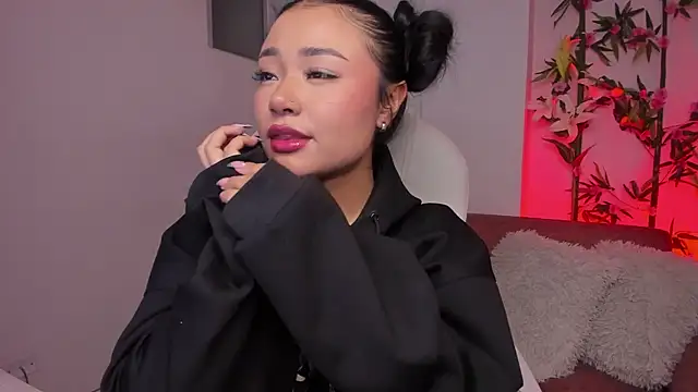 Lulu Sakura  online show from January 30, 2025, 3:00 am