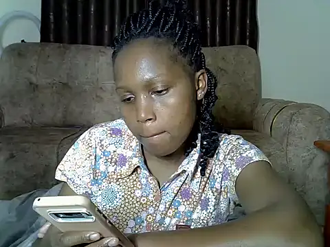 AurelAda online show from November 28, 2025, 11:49 pm