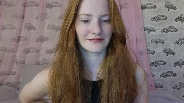 Snapshot of FiaMoor chatting on July 23, 2026, 6:48 pm FiaMoor online show from July 23, 2026, 6:48 pm