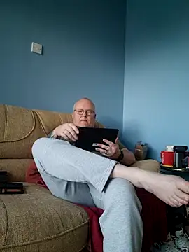 FriendlyDave online show from March 23, 2025, 7:31 am