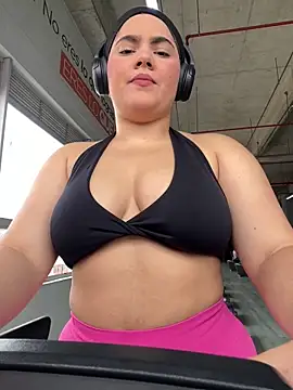 Snapshot of Valenhill@xh chatting on May 25, 2026, 4:28 pm Valenhillxh online show from May 25, 2026, 4:28 pm