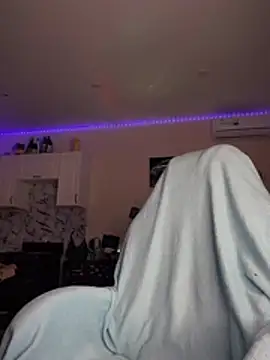 Good  Girl  online show from March 17, 2026, 6:44 pm