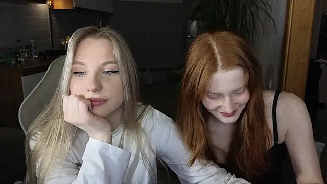 MiaKeler online show from March 5, 2025, 5:50 pm