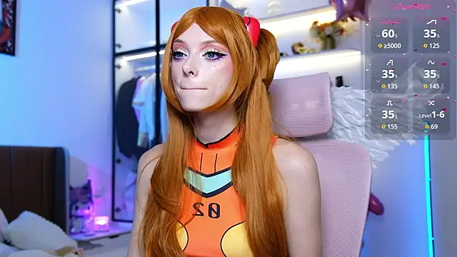 Snapshot of HolliWould_ chatting on June 3, 2026, 12:28 pm HolliWould online show from June 3, 2026, 12:28 pm