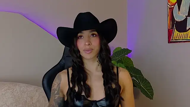 KAYLA BATISTA online show from June 25, 2026, 12:30 am