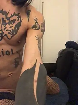 Snapshot of nati72 chatting on February 19, 2025, 4:44 am nati72 online show from February 19, 2025, 4:44 am