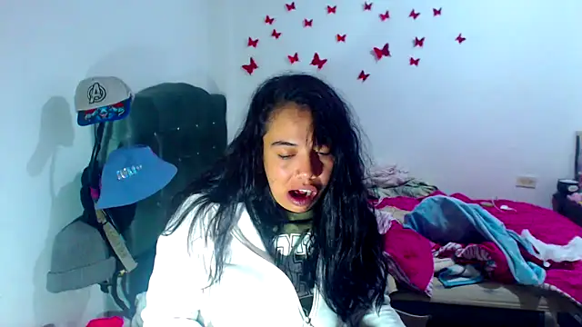 AmaraRoberts420 online show from September 13, 2025, 12:32 am