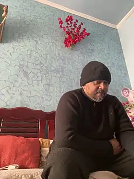 Dick 6inches online show from December 18, 2025, 8:30 am