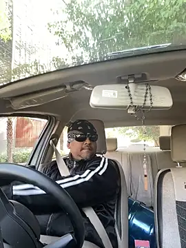 Dick 6inches online show from April 9, 2026, 3:08 am