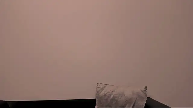 OliviaKisss online show from March 25, 2026, 8:19 pm