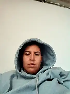 Yessi rousse online show from April 4, 2026, 3:18 pm