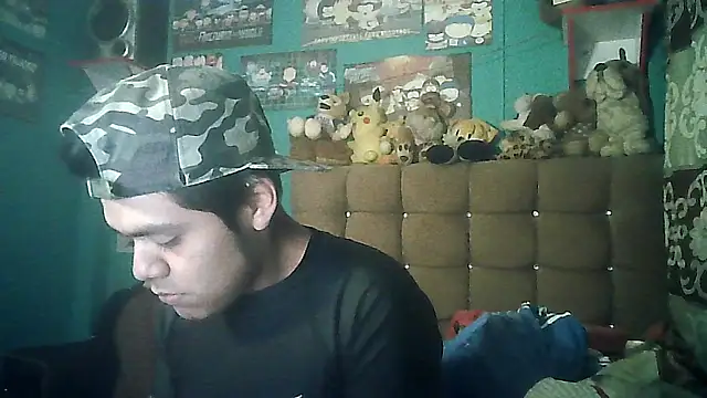 Snapshot of Valesh20 chatting on November 27, 2025, 12:22 am Valesh20 online show from November 27, 2025, 12:22 am