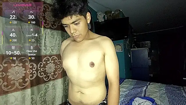 Snapshot of Valesh20 chatting on February 11, 2026, 12:43 am Valesh20 online show from February 11, 2026, 12:43 am