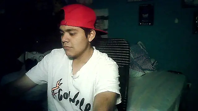 Snapshot of Valesh20 chatting on September 22, 2025, 11:55 pm Valesh20 online show from September 22, 2025, 11:55 pm