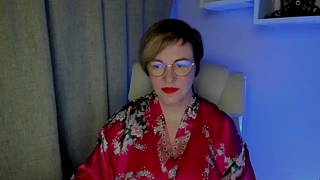 Snapshot of feliziaDesire chatting on July 10, 2026, 6:13 am feliziaDesire online show from July 10, 2026, 6:13 am