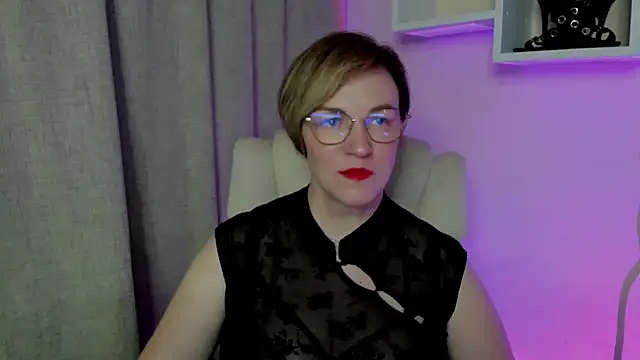 Snapshot of feliziaDesire chatting on July 12, 2026, 12:06 pm feliziaDesire online show from July 12, 2026, 12:06 pm