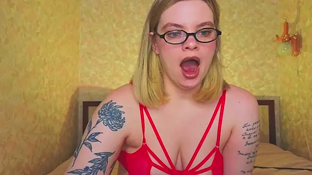 Hottie Jane online show from June 6, 2026, 7:02 am