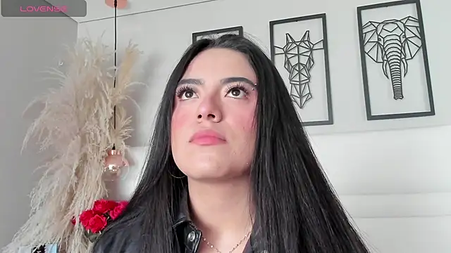 Rebeca jones online show from November 20, 2025, 12:06 pm