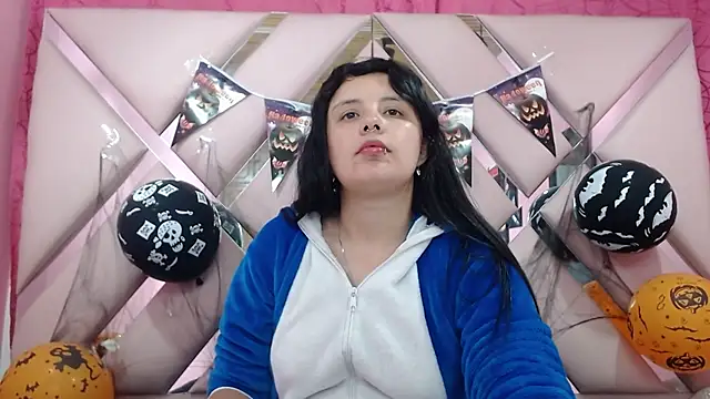 Snapshot of nathaly_low1 chatting on October 28, 2025, 2:56 am nathaly low1 online show from October 28, 2025, 2:56 am