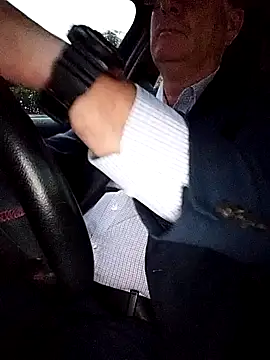 stiffandlubedxh online show from March 25, 2026, 8:19 pm