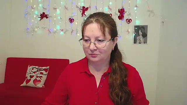 Snapshot of VanessaHotts chatting on February 16, 2026, 6:12 am VanessaHotts online show from February 16, 2026, 6:12 am