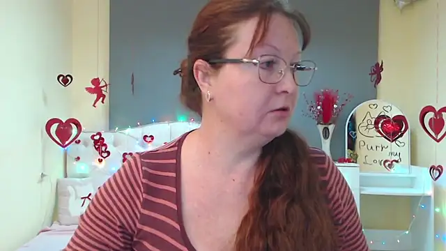 Snapshot of VanessaHotts chatting on February 10, 2026, 7:18 am VanessaHotts online show from February 10, 2026, 7:18 am