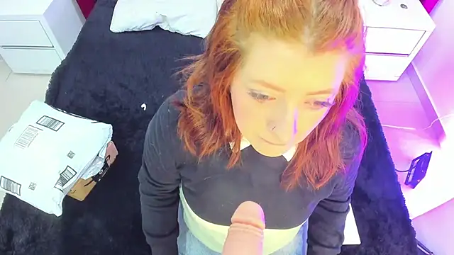 JulietaAlves online show from December 18, 2025, 11:14 am