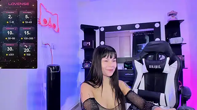 miss kitty online show from March 13, 2025, 1:32 am