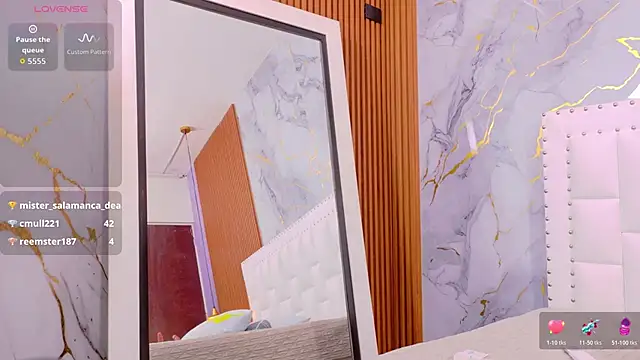 naughty ebonyy online show from November 21, 2025, 3:05 am